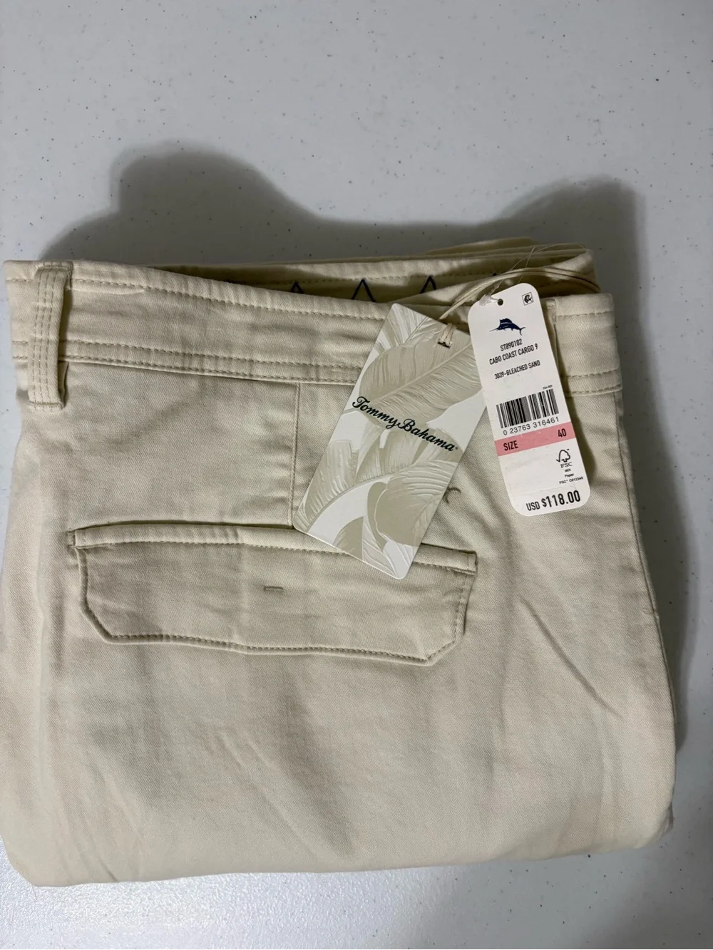 Tommy Bahama Coast Cargo Short Men’s Size 49x9” sand Stretch soft casual NWT